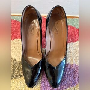 Alaia Paris patent leather pumps